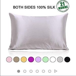 100% mulberry silk pillowcase in light grey.